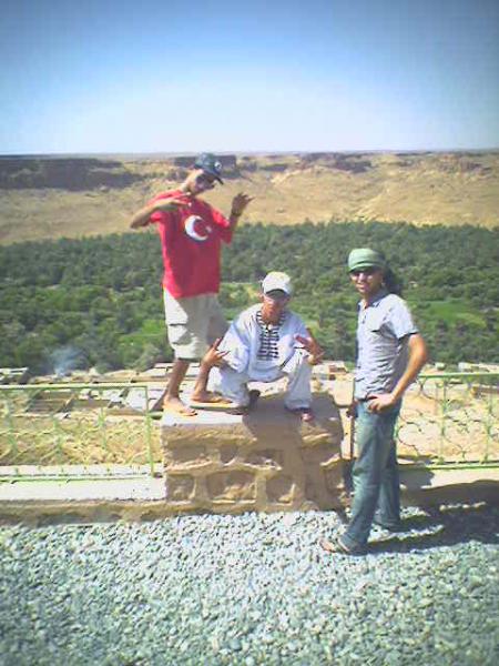 MOI ET COUSINS